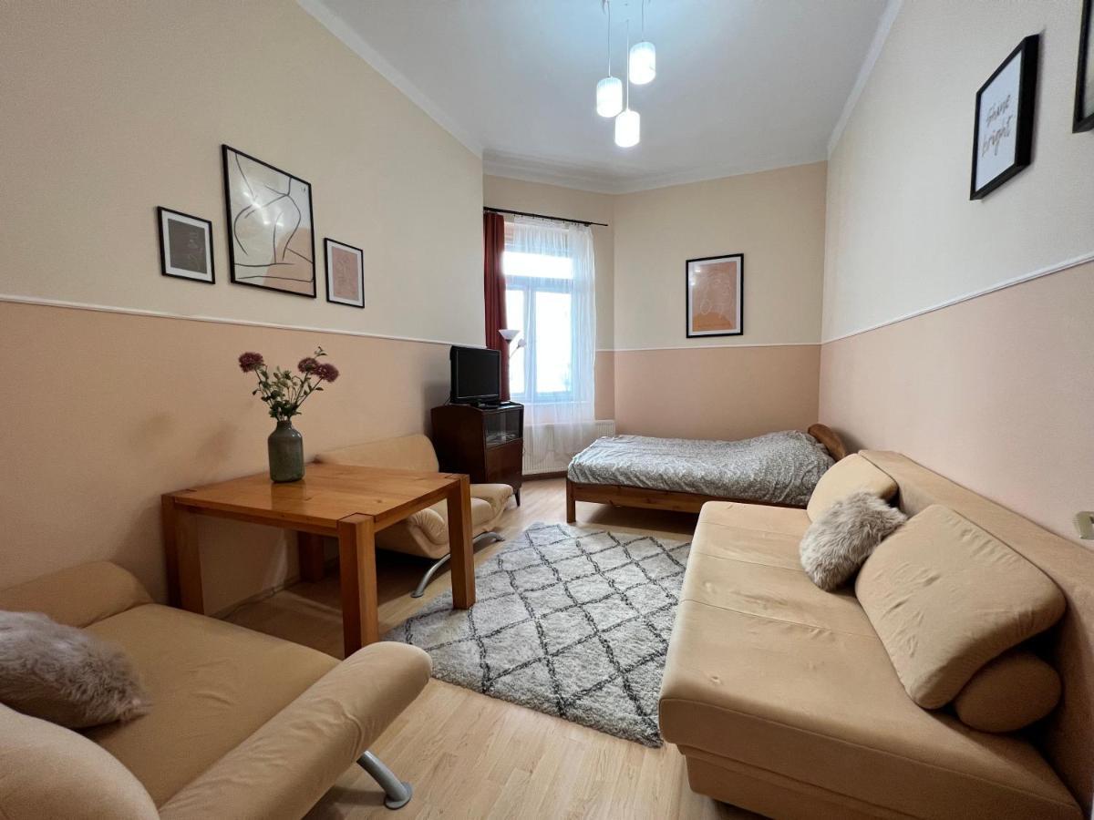 Old Town Apartment Szeged Bagian luar foto